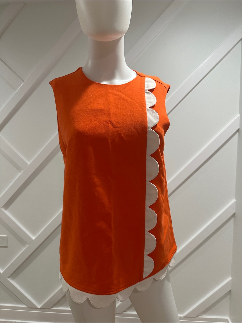 Victoria Beckham for Target Sleeveless Orange Scallop-Trim Top Size